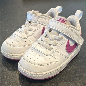 Nike Kids Court Borough. White and Pink. Size 7C